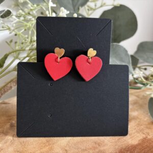 Boucles d’oreilles doré AMOUR rouge